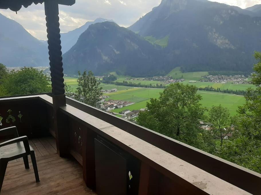 Alpine Cottage With Exceptional View Mayrhofen Exterior foto